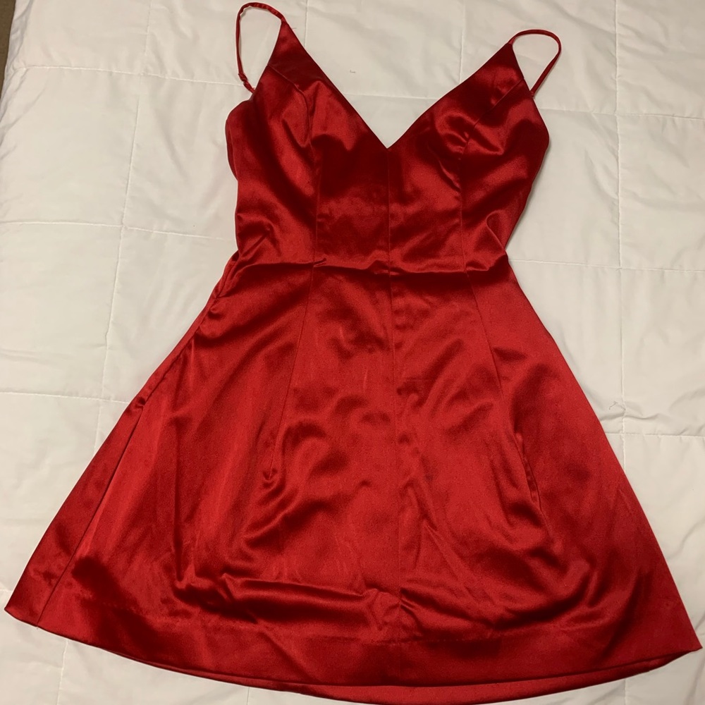 Red satin Bebe dress💄